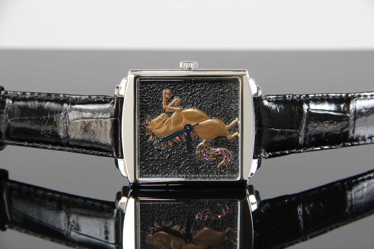 Urushi maki-e watches [Joga] Leaping horse