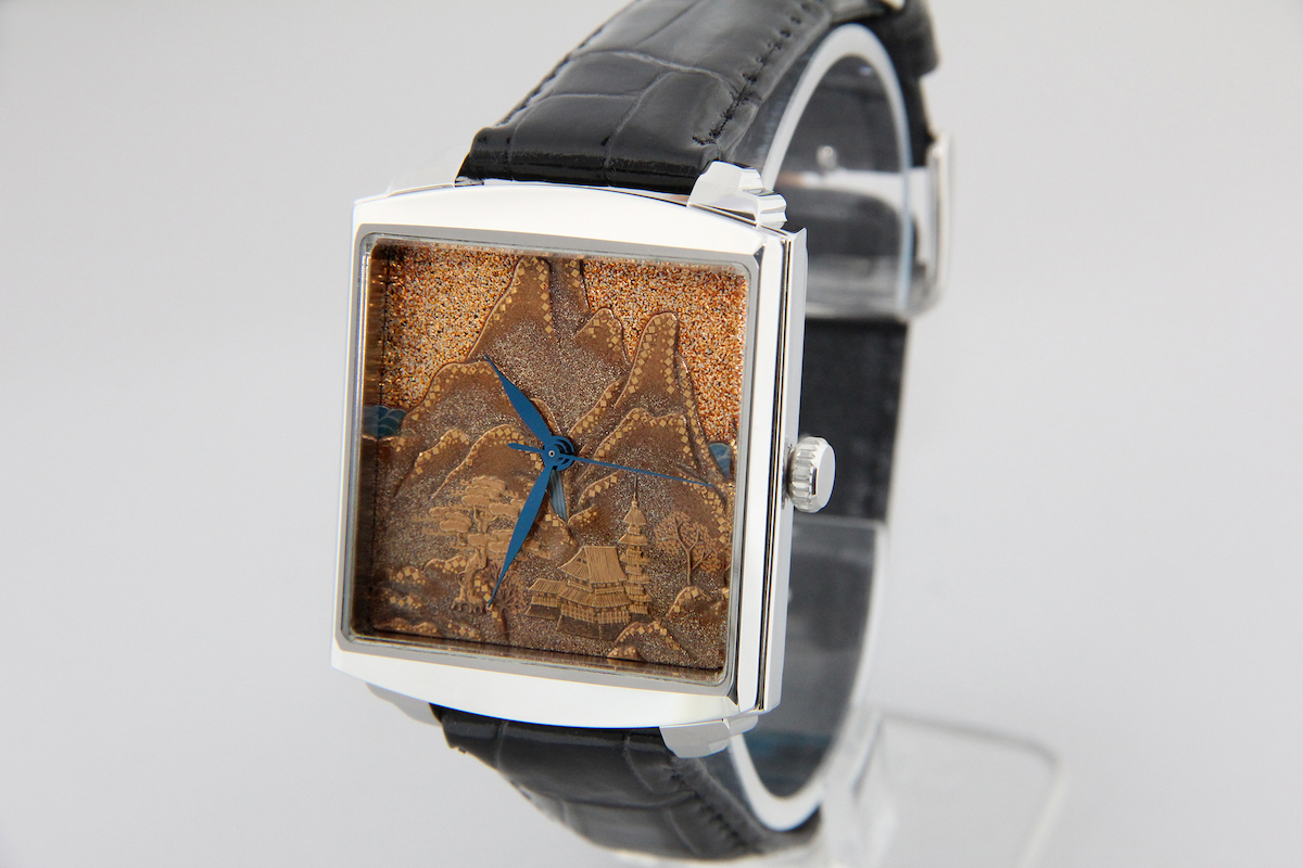 Urushi maki-e watches [Joga] Mountain and Waterscape