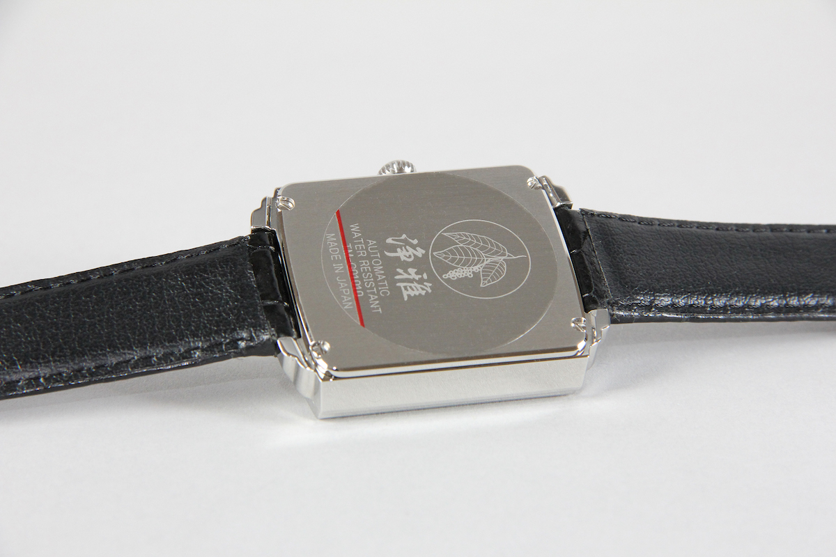 Urushi maki-e watches [Joga] Mountain and Waterscape