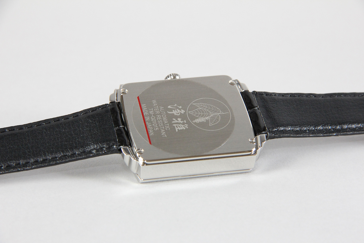 Urushi maki-e watches [Joga] Koi-no-Takinobori (Carp Swimming Up a Waterfall)
