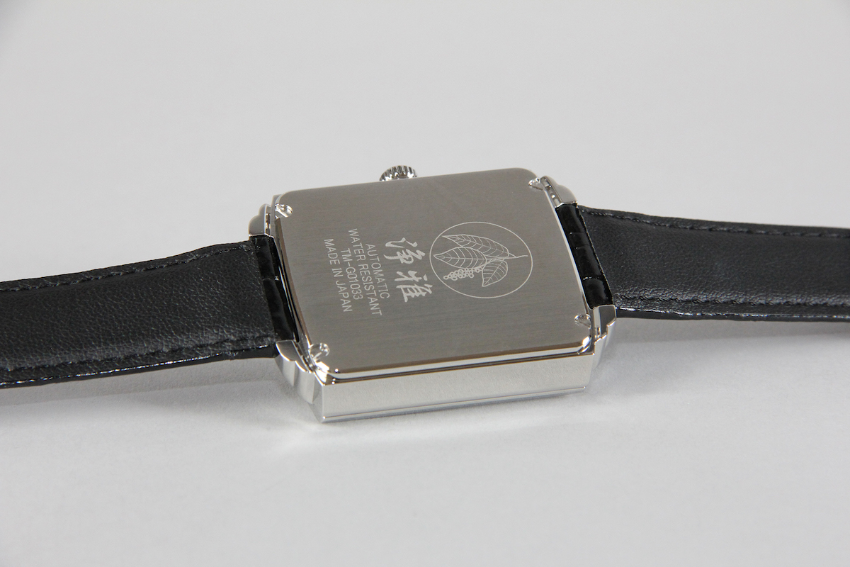 Urushi maki-e watches [Joga] Monkey-Crab Battle