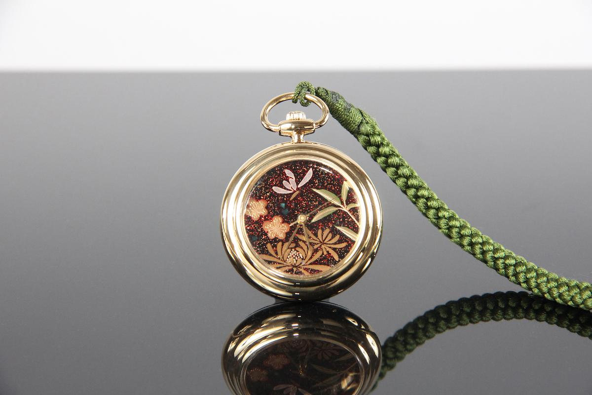 Urushi maki-e watches [Joga] Shikunshi (Plum, Bamboo, Orchid, and Chrysanthemum) 1