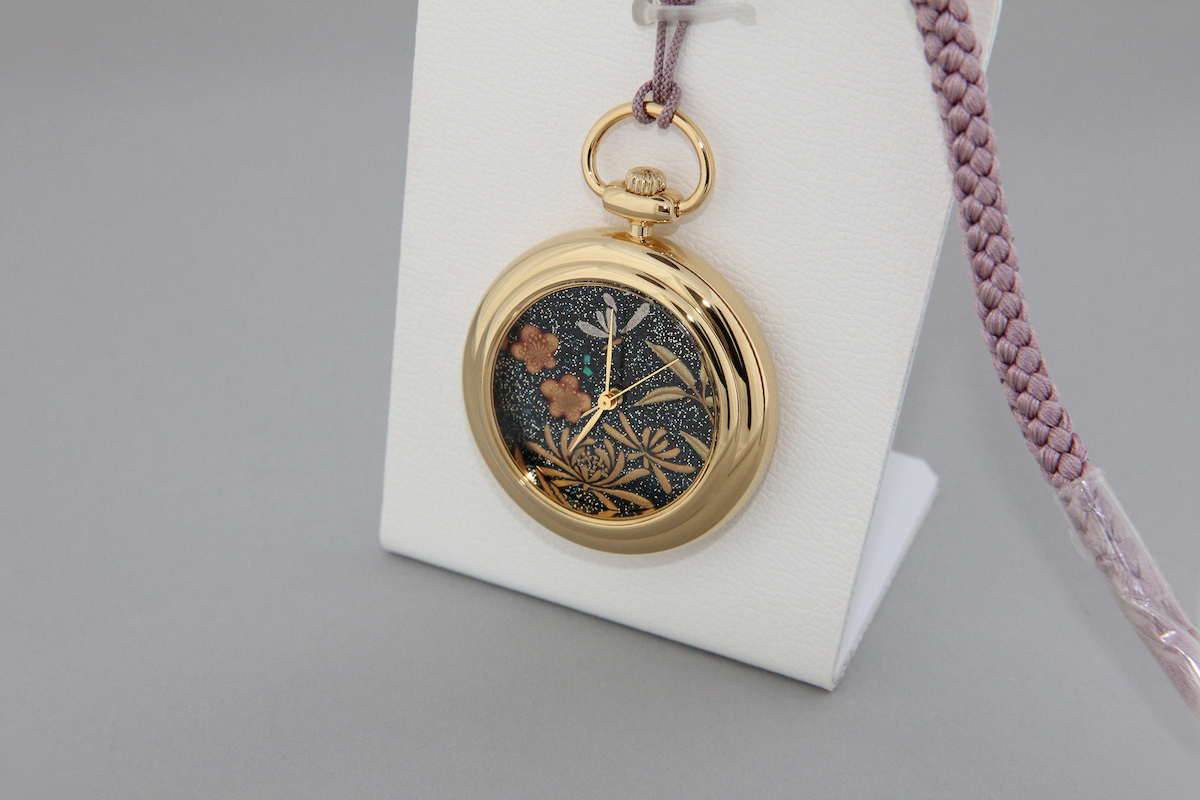Urushi maki-e watches [JOGA]Shikunshi (Plum, Bamboo, Orchid, and Chrysanthemum) 2