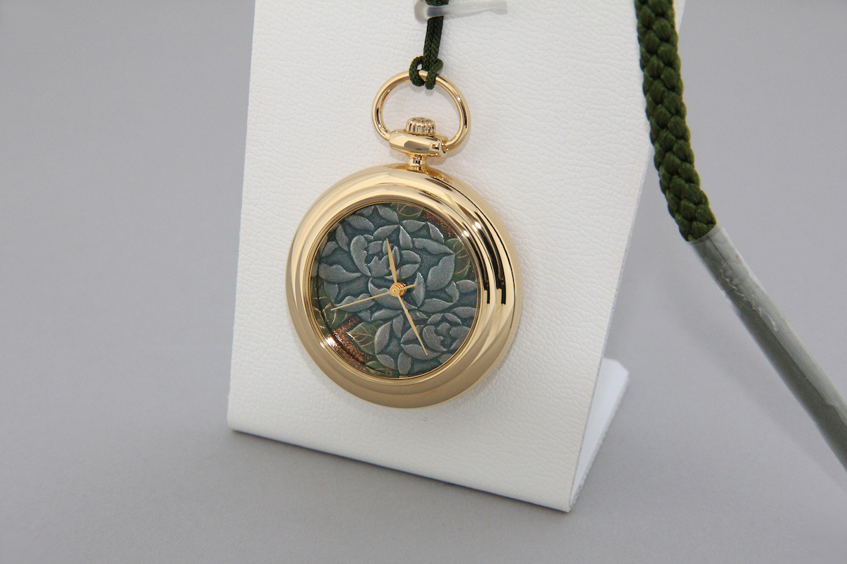 Urushi maki-e watches [JOGA]Jakuchu’s Roses (Ao-makie)