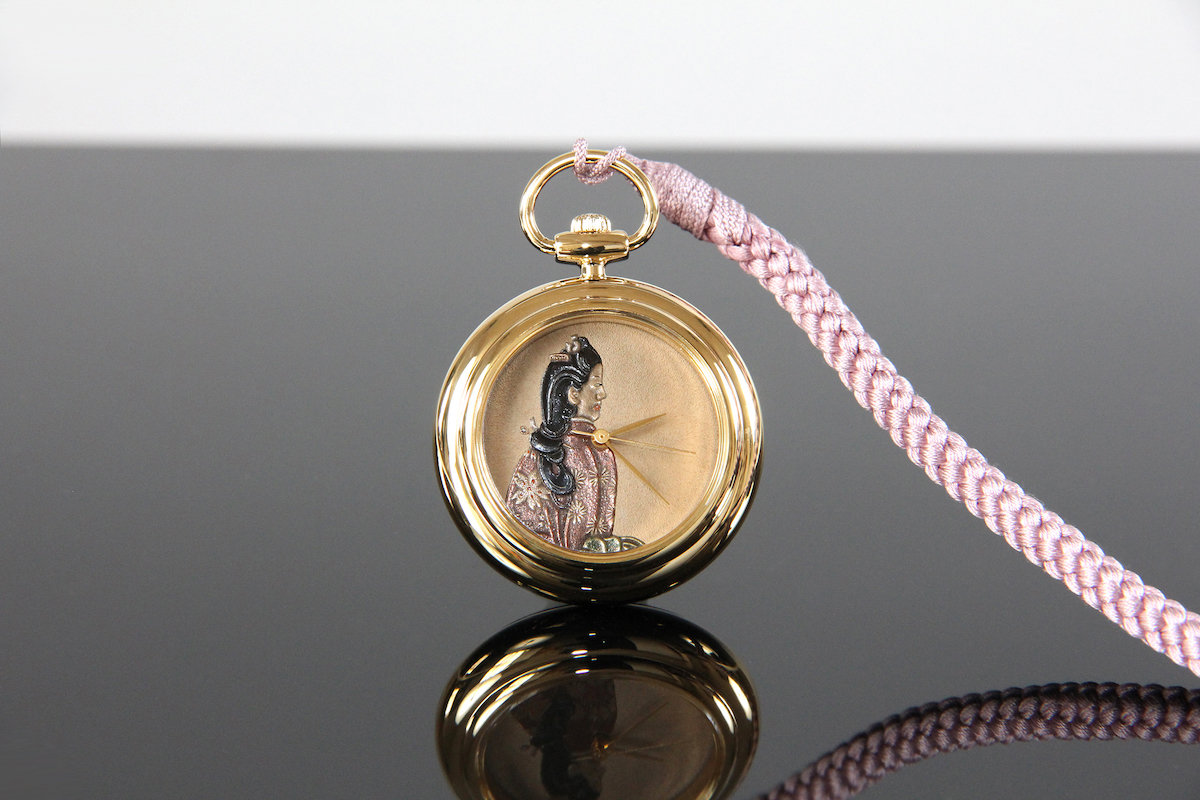 Urushi maki-e watches [Joga] Hishikawa Moronobu's Beauty looking back -Taka maki-e-
