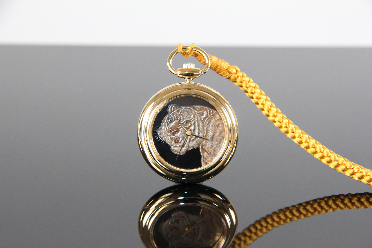 Urushi maki-e watches [Joga] Fierce Tiger-